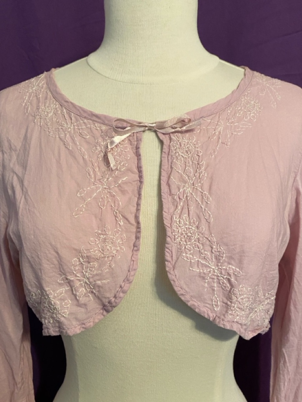 Vintage 90s Free People Pale Pink Embroidered Tie-Front Bolero. Size M. - Picture 5 of 9
